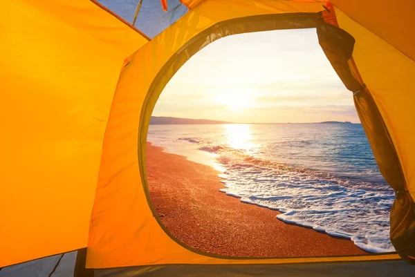 Вид Туристичного Намету Піщаний Морський Пляж Сході Сонця — стокове фото