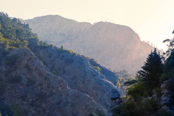 Närbild Mount Lutning Dimma Tidigt Morgonen Turkiet Goynuk Canyon — Stockfoto
