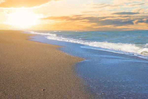 Летний Песчаный Пляж Закате — стоковое фото