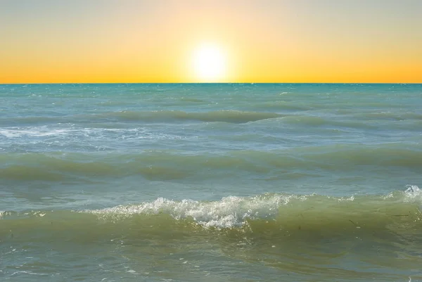 Smaragd Zomer Zeekust Bij Zonsondergang — Stockfoto