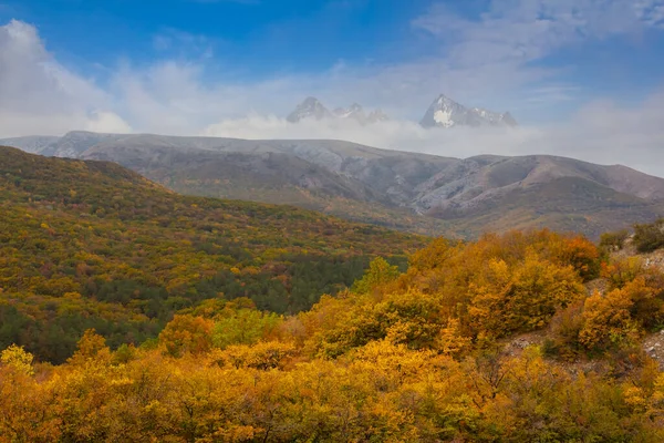 Green Valley Mountain Chain Snow — Stock Photo, Image