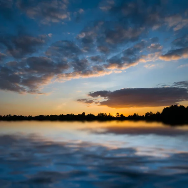 Cielo Nocturno Reflejado Lago Fondo Natural — Foto de Stock