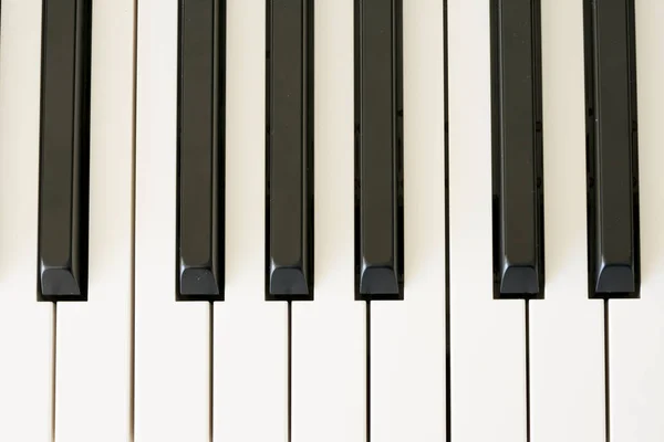 Чорно Білі Клавіші Піаніно — стокове фото