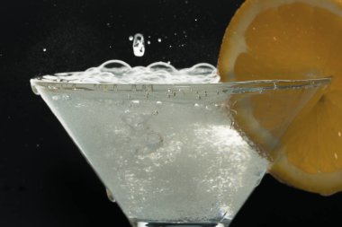 maden suyunda portakal dilimi