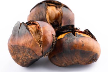 Kavrulmuş ve kabuklu lezzetli kestane