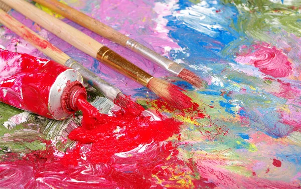 Palette Artist Tube Red Paint Brushes — Stock Photo, Image