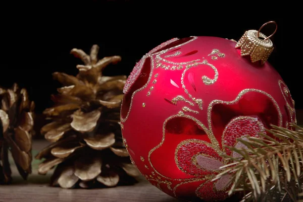 Nieuwjaar Achtergrond New Year Ball Takken Van Kerstboom Gouden Spar — Stockfoto