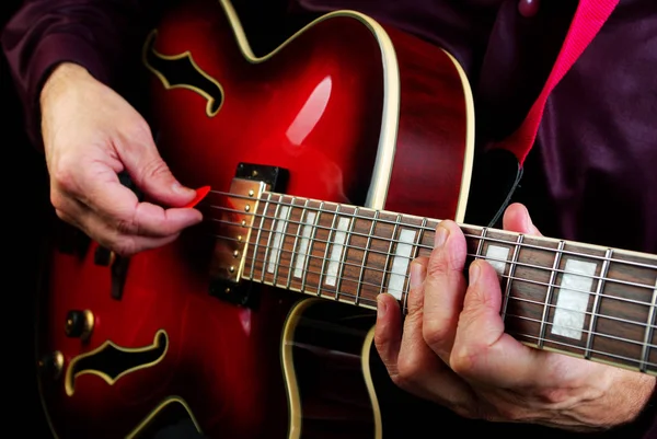 Handen Van Gitarist Gitaar Close — Stockfoto