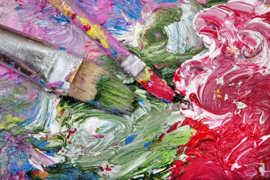 sanatçılar ve Fırçalar paleti. fırça darbeleri yakın çekim.