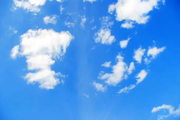 Cielo Blu Con Nuvole Bianche — Foto Stock