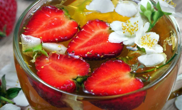 Summer Vitamin Tea Green Tea Jasmine Strawberries Wooden Table Close — Stock Photo, Image