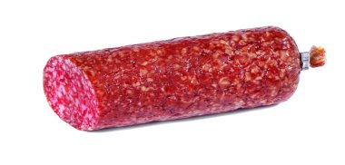 Beyaz arka planda izole edilmiş salam sosisi..