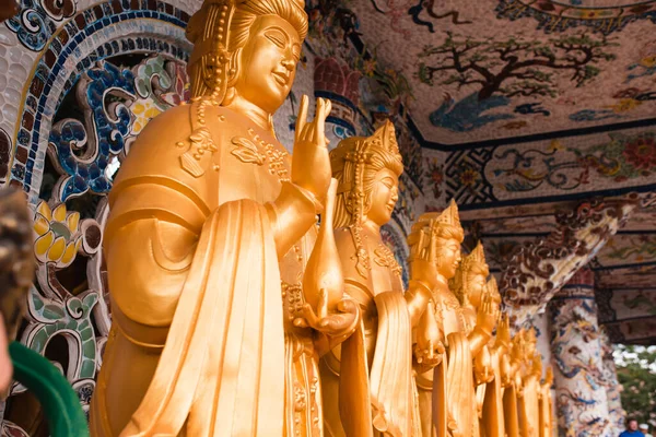Posąg Guanyin Świątyni Buddyjskiej Wietnamie — Zdjęcie stockowe