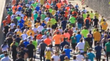 Maratonunu insan kaçakçıları, bulanık