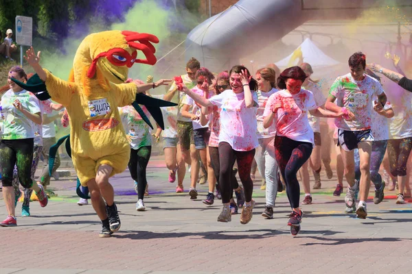 Festival Holi color correr en Kiev — Foto de Stock