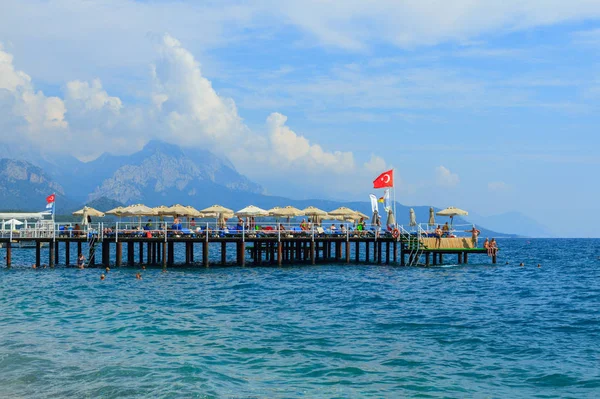 Morze Śródziemne i beach Resort w Kemer — Zdjęcie stockowe