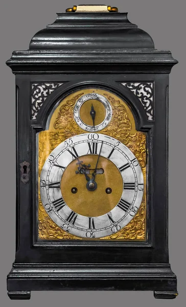 Reloj Mesa Antiguo Alojado Caja Madera Tallada Sobre Fondo Gris —  Fotos de Stock