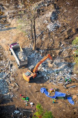 Havadan görünümü devam eden inşaat ve site hazırlık.