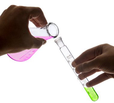 el bir laboratuvar test tüpü, fotoğraf izole beyaz arka planda tutar