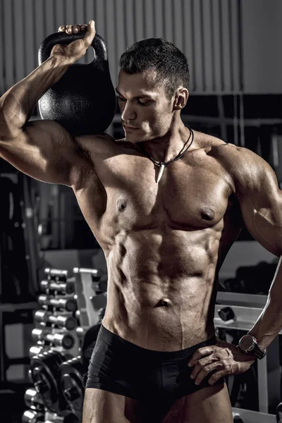 Guy Bodybuilder Perform Exercise Weight Gym — Stock Photo, Image