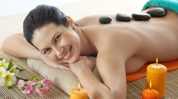 Young woman on spa treatment — Stock Photo, Image