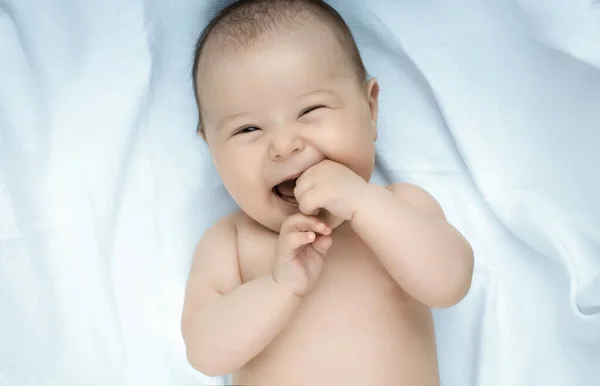 Close-up portret gelukkig baby — Stockfoto