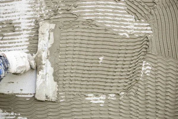 Ement application using wet facade renovation technology — Stock Image Ement application using wet facade renovation technology Royalty Free Stock Images