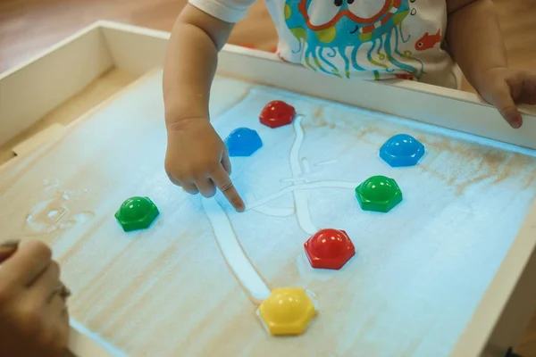 Etkileşimli kum kutusunda, boyama çocuk kum animasyon