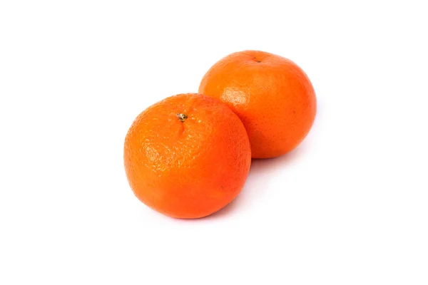 Två Saftiga Apelsin Tangerine Citrus Vit Bakgrund — Stockfoto