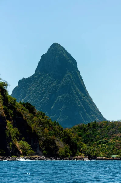 Soufriere bay - Petit Piton área - Isla del Caribe - Saint Luci — Foto de Stock