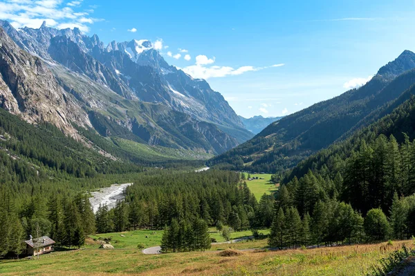 Val Veny - Courmayeur - Valle d 'Aosta - İtalya