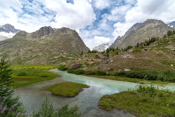 View Combal Val Veny Courmayeur Valle Aosta Italy — Stock Photo, Image