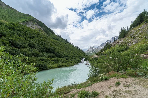 View Combal Val Veny Courmayeur Valle Aosta Italy — Stock Photo, Image