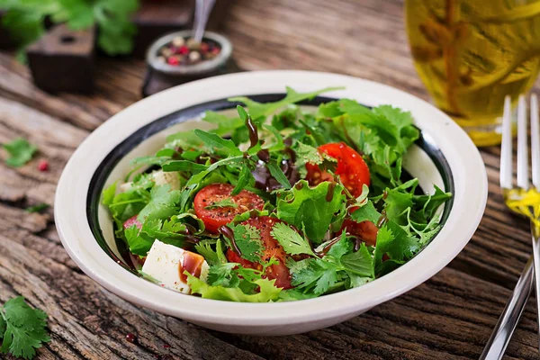 Salade Met Tomaten Kaas Koriander Zoetzure Saus Georgische Keuken Gezonde — Stockfoto