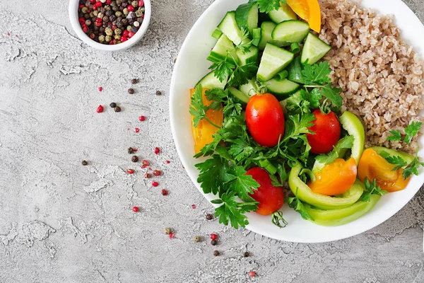 Kost Menyn Hälsosam Vegetarisk Sallad Färska Grönsaker Tomater Gurka Paprika — Stockfoto