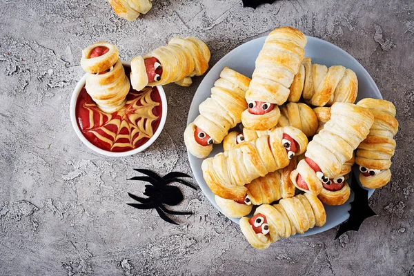 Scary Sausage Mummies Dough Funny Eyes Table Funny Decoration Halloween — Stock Photo, Image