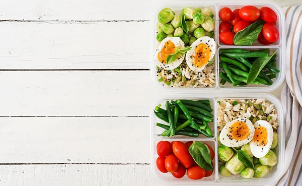 Vegetarian Meal Prep Containers Eggs Brussel Sprouts Green Beans Tomatoes — Stock Photo, Image