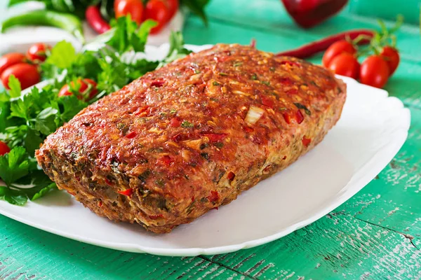 Homemade Ground Beef Meatloaf White Plate — Stock Photo, Image