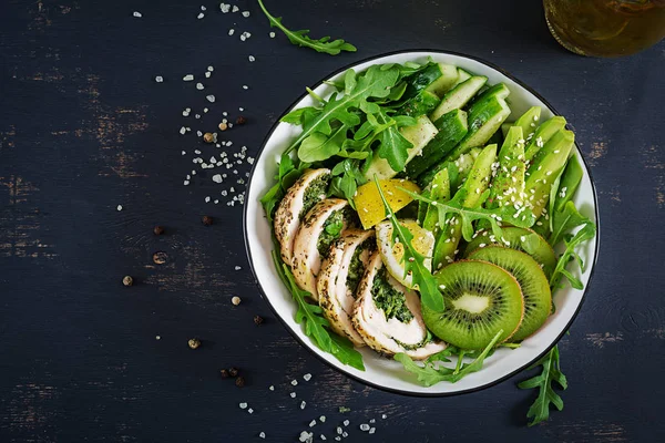 Buddha Bowl Dish Chicken Fillet Avocado Cucumber Fresh Arugula Salad — Stock Photo, Image