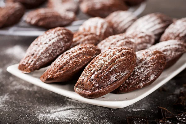 Biscuits Chocolat Madeleines Chocolat Maison Sur Table Noire Cuisine Française — Photo