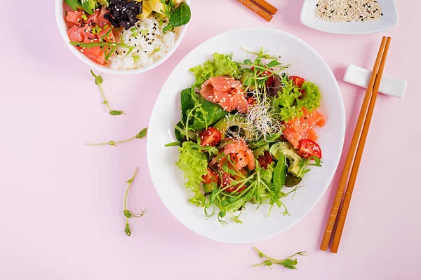 Desayuno Saludable Cuenco Buda Con Arroz Mango Aguacate Salmón Ensalada —  Fotos de Stock