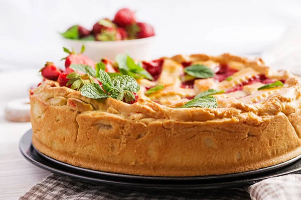 Torta Alla Fragola Americana Torta Crostata Dolce Pasticceria Forno Tavolo — Foto Stock