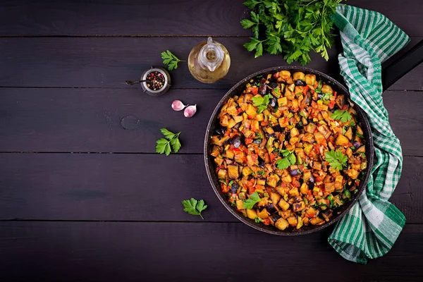 Ratatouille Ragoût Végétarien Aubergines Poivrons Oignons Ail Tomates Aux Herbes — Photo