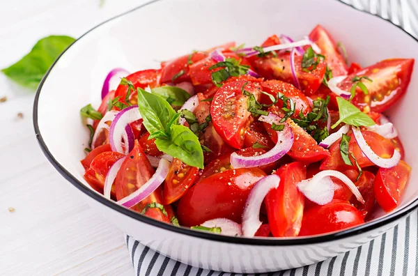 Tomato Salad Basil Red Onions Homemade Food Concept Healthy Meal — Stock Photo, Image