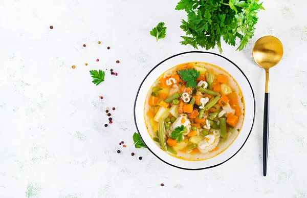 Minestron Italská Zeleninová Polévka Těstovinami Lehkém Stolku Horní Pohled Plochá — Stock fotografie