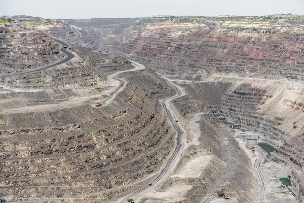 Těžba Železné Rudy Obrovské Lomu — Stock fotografie