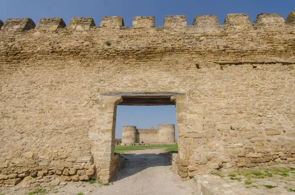 Duvar ve eski kale kapıları