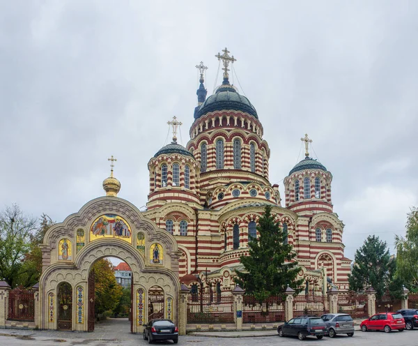 哈尔科夫的神圣宣告大教堂 — 图库照片