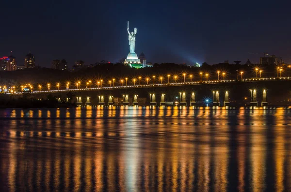 Monumento Madre Patria Kiev Ucrania — Foto de Stock