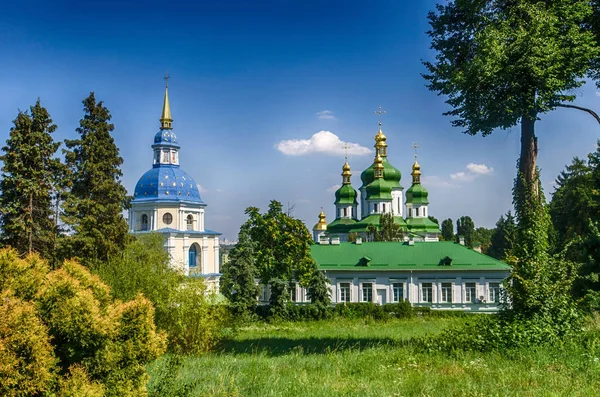 Kiev manastırda Vydubitsky